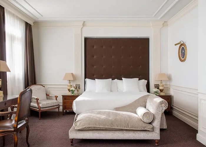 Fenix, A Gran Melia - The Leading s Of The World
